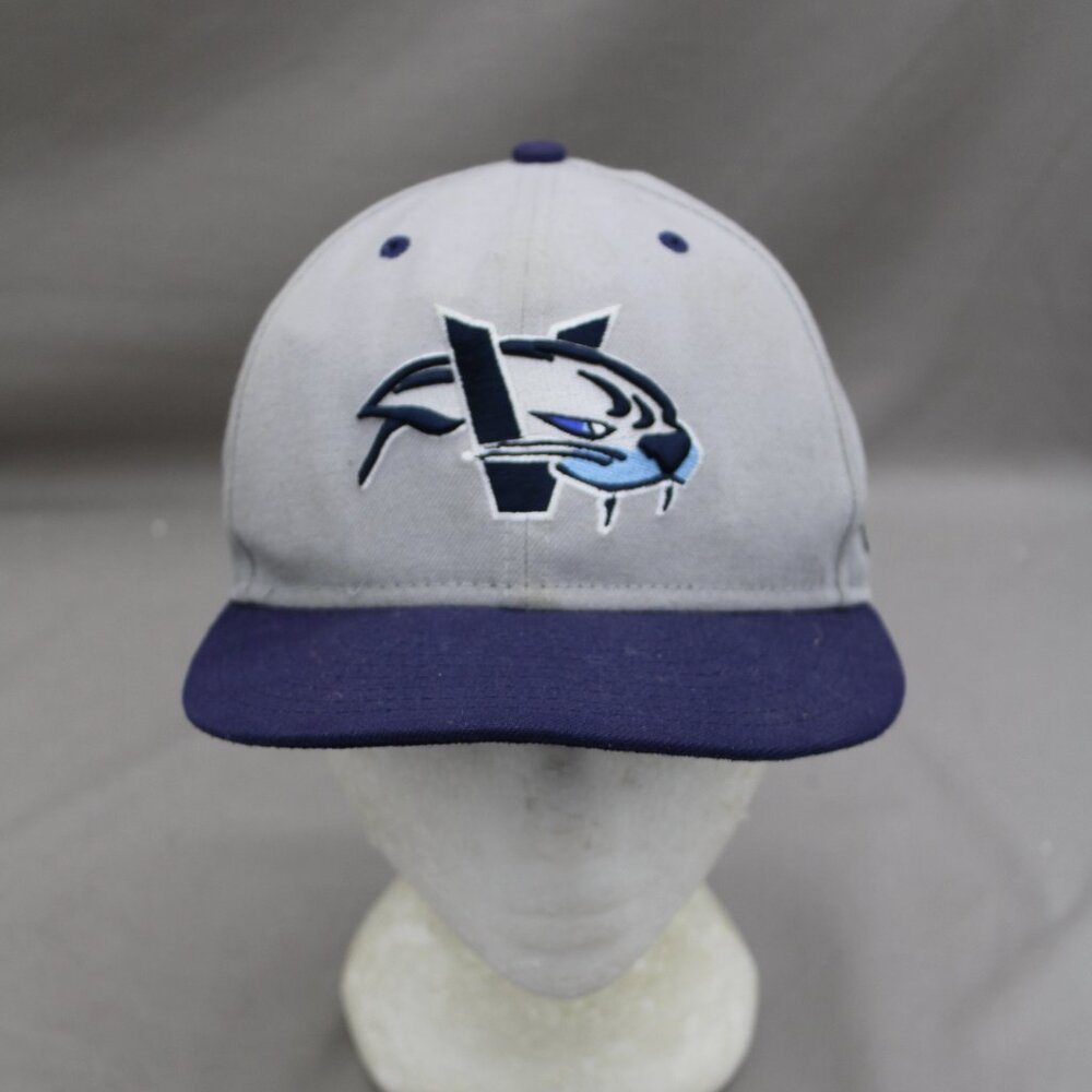 Victoria Harbourcats Hat - 2 Tone Classic by New Era - Adult Snapback
